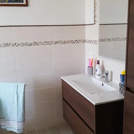 La Ghirielle בית אירוח *